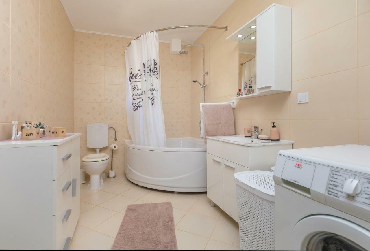 Apartment A&M Mlini Bagian luar foto